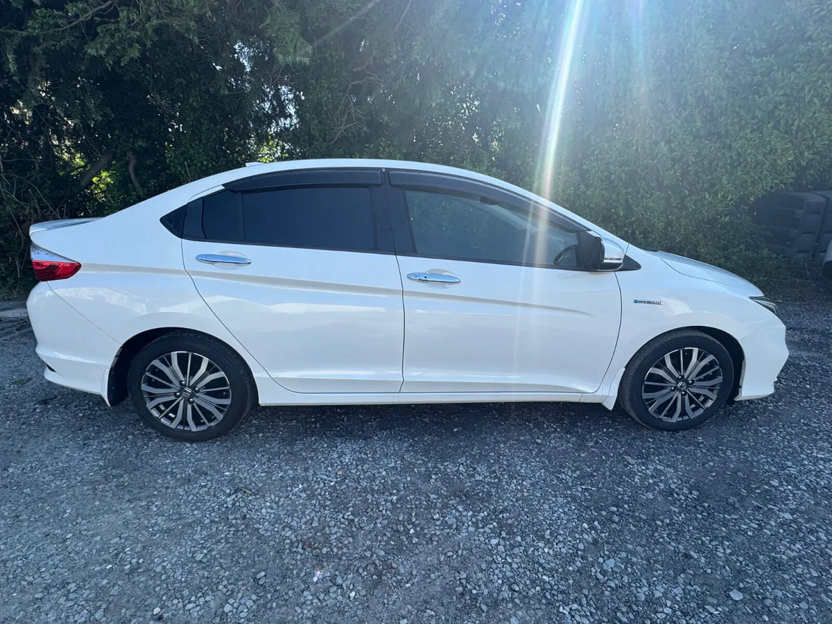 HONDA GRACE/CIVIC 2017 HYBRID NEWSHAPE TOPSPECS - Image 4