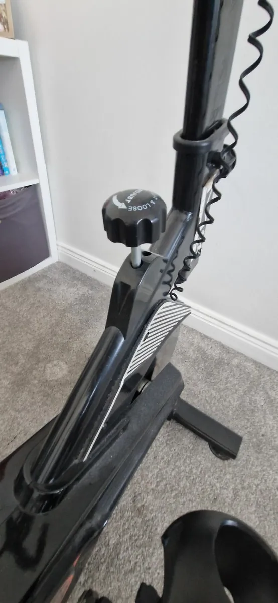 Exercise bike - Image 4