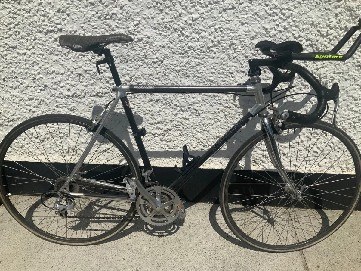 Racing bike carbon fibre - Image 1