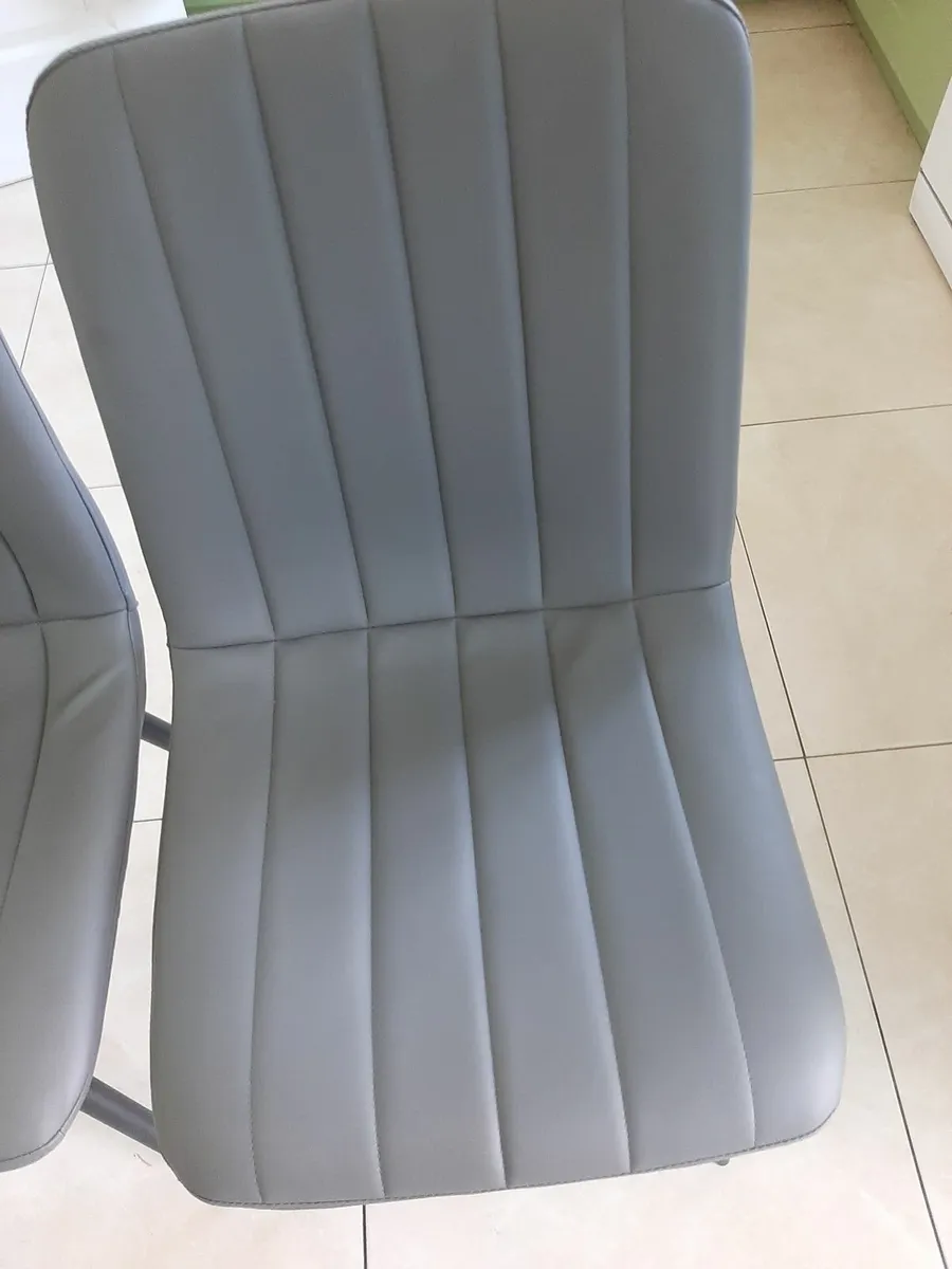 3 new Kitchen chairs - Image 2