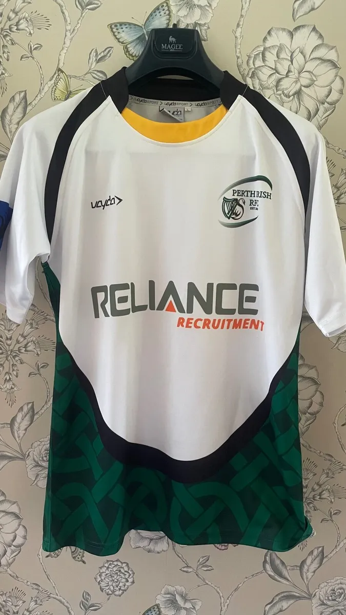 New men’s jersey large - Image 1