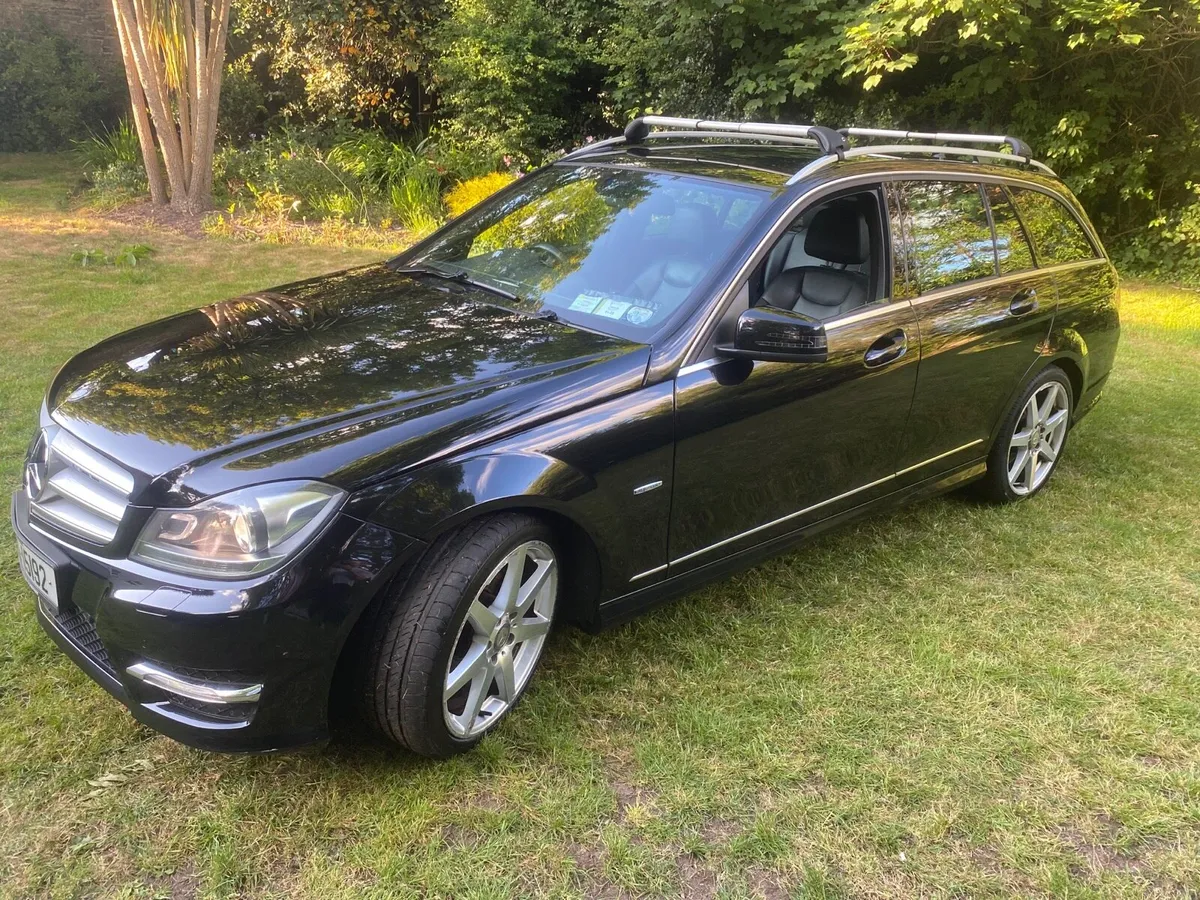 Mercedes c220d AMG line low mileage - Image 2