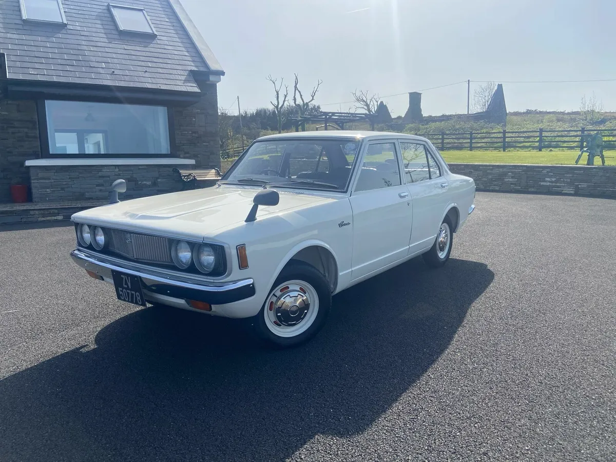 Toyota Corona - Image 4