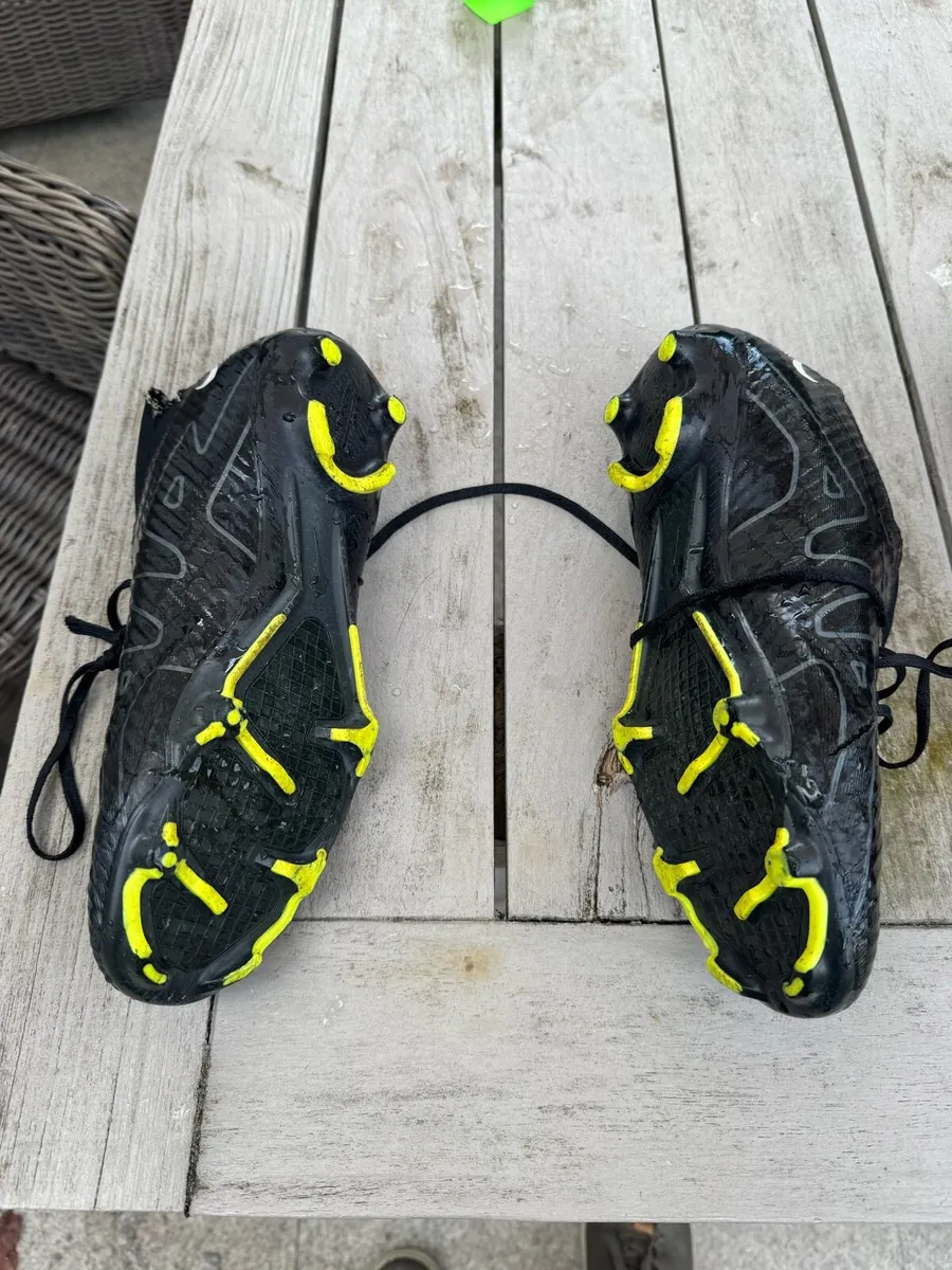 Kids Football boots - Image 2