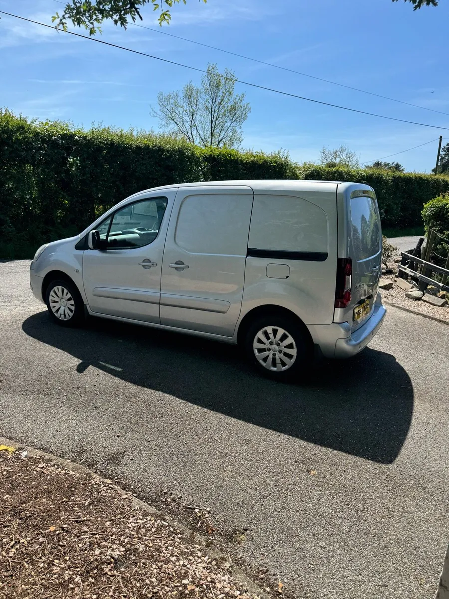 142 Citroen Berlingo - Image 4