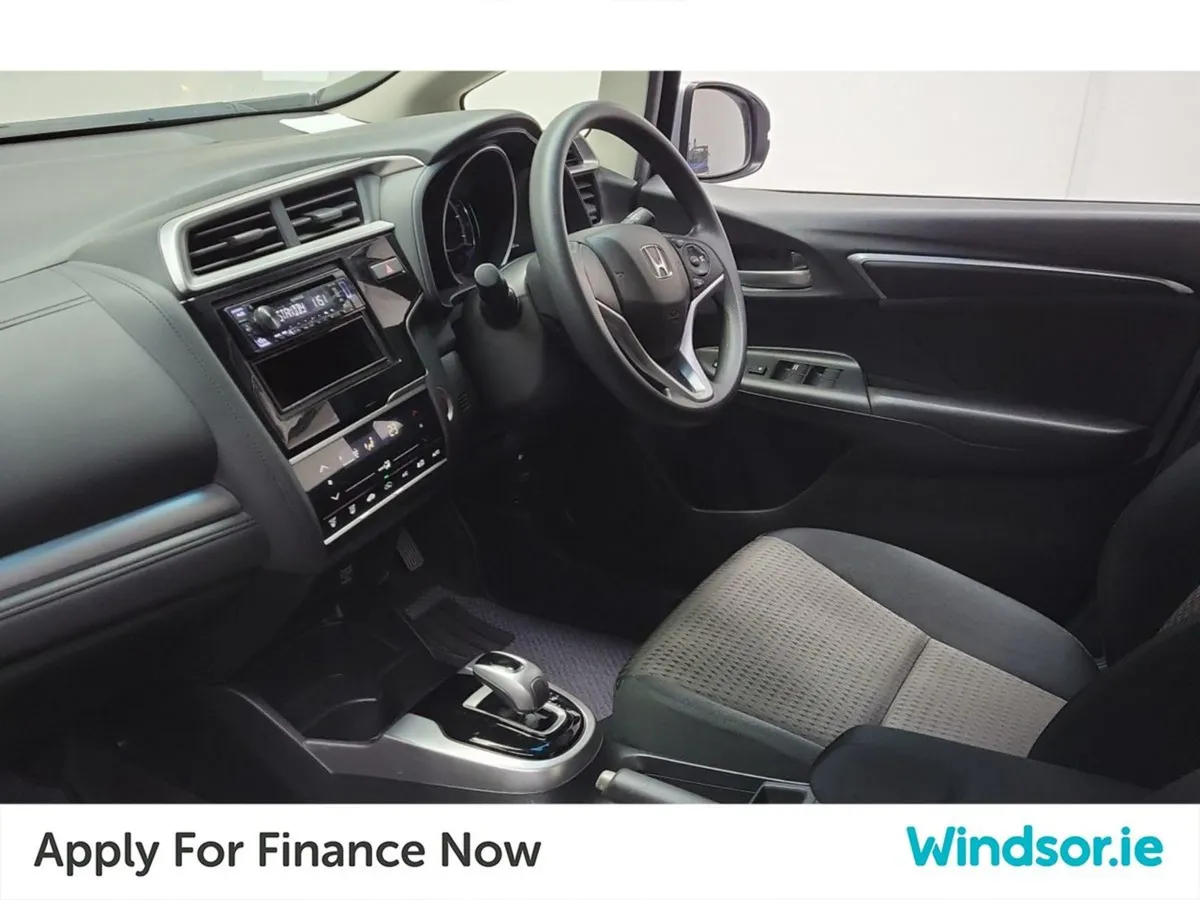 Honda Fit FIT Hybrid - Image 4