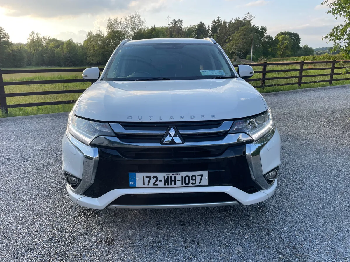 Mitsubishi Outlander 2017 - Image 2
