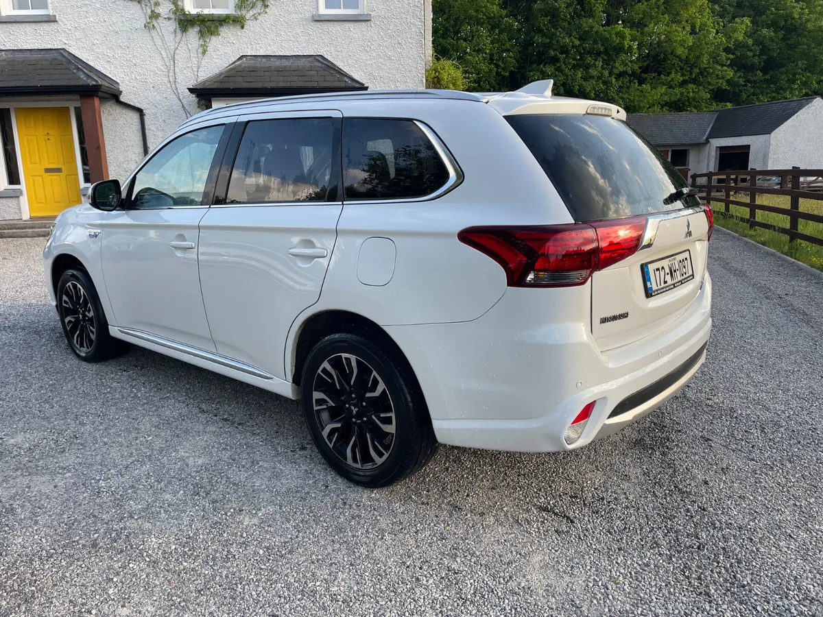 Mitsubishi Outlander 2017 - Image 4