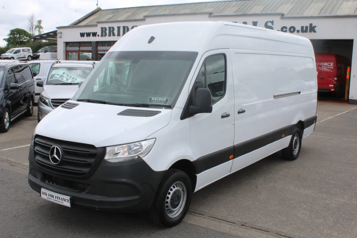 2023 Mercedes-Benz Sprinter 315 L3H2 - Image 1