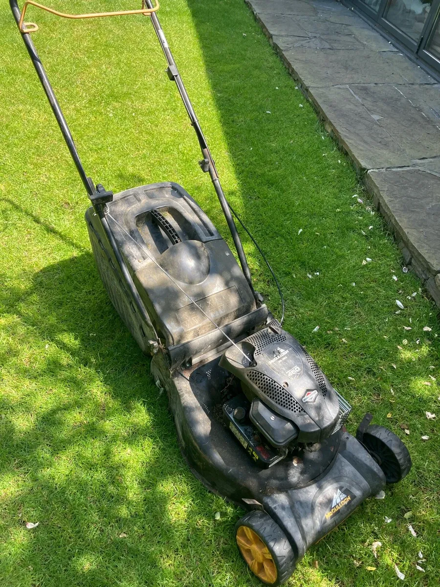 Lawnmower - need new wheel - Image 1