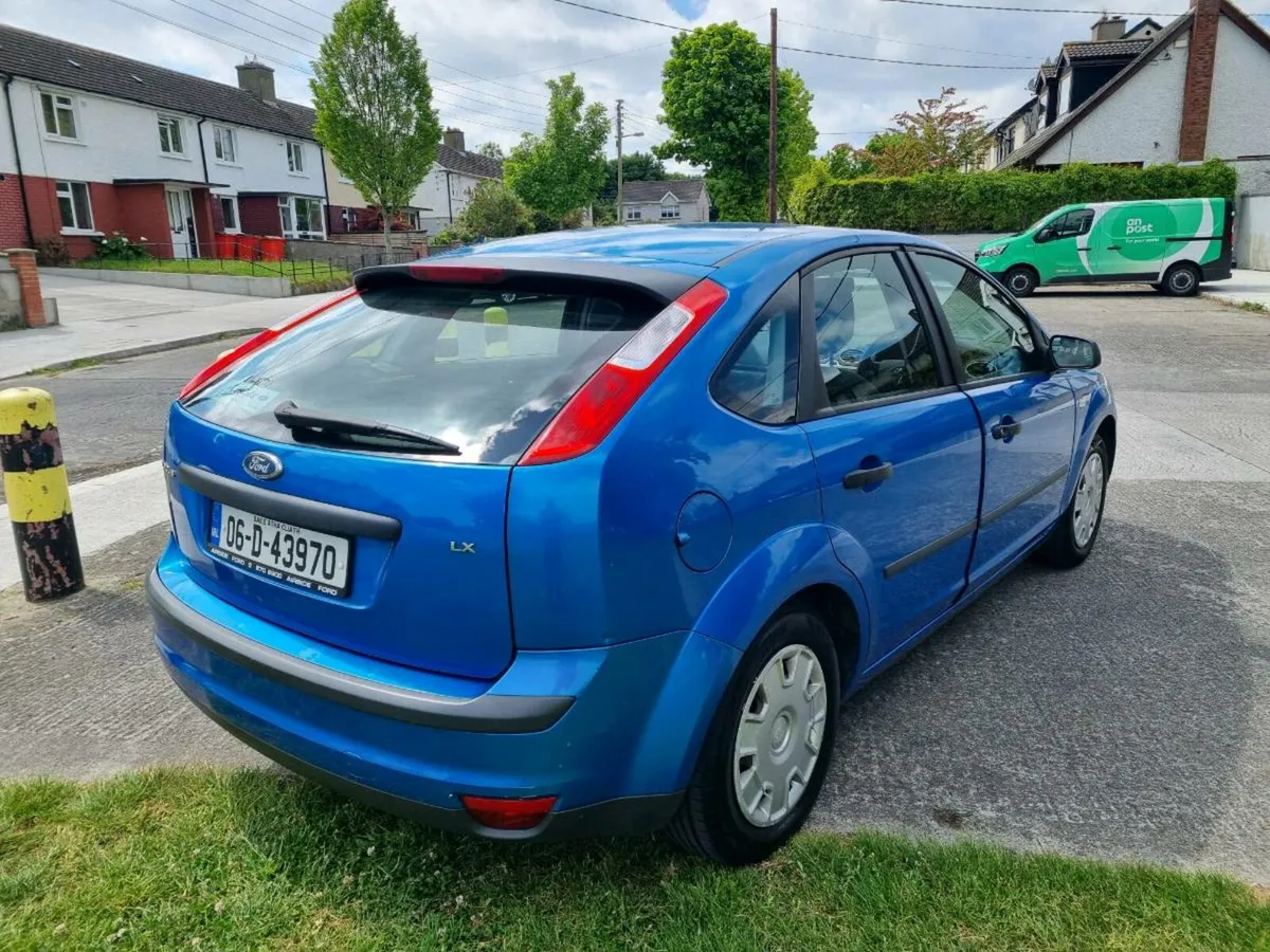 2006 Focus - Image 4