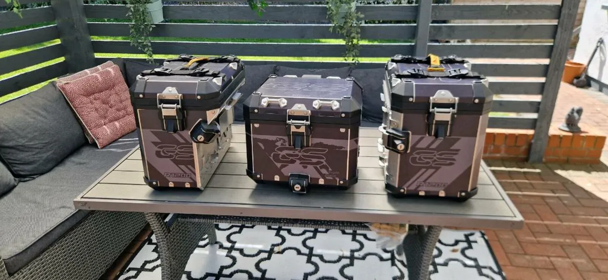 BMW aluminium luggage boxes - Image 1