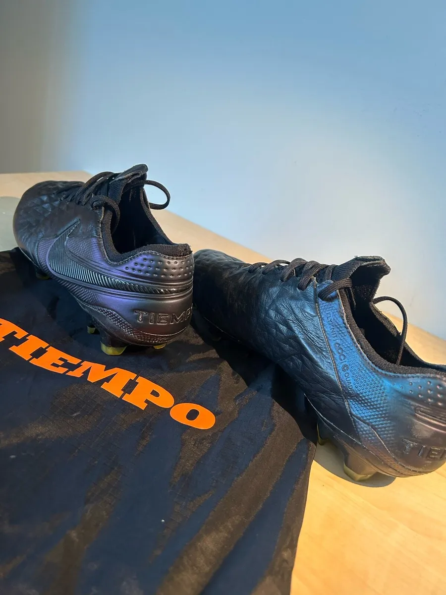 Nike Tiempo - Image 3