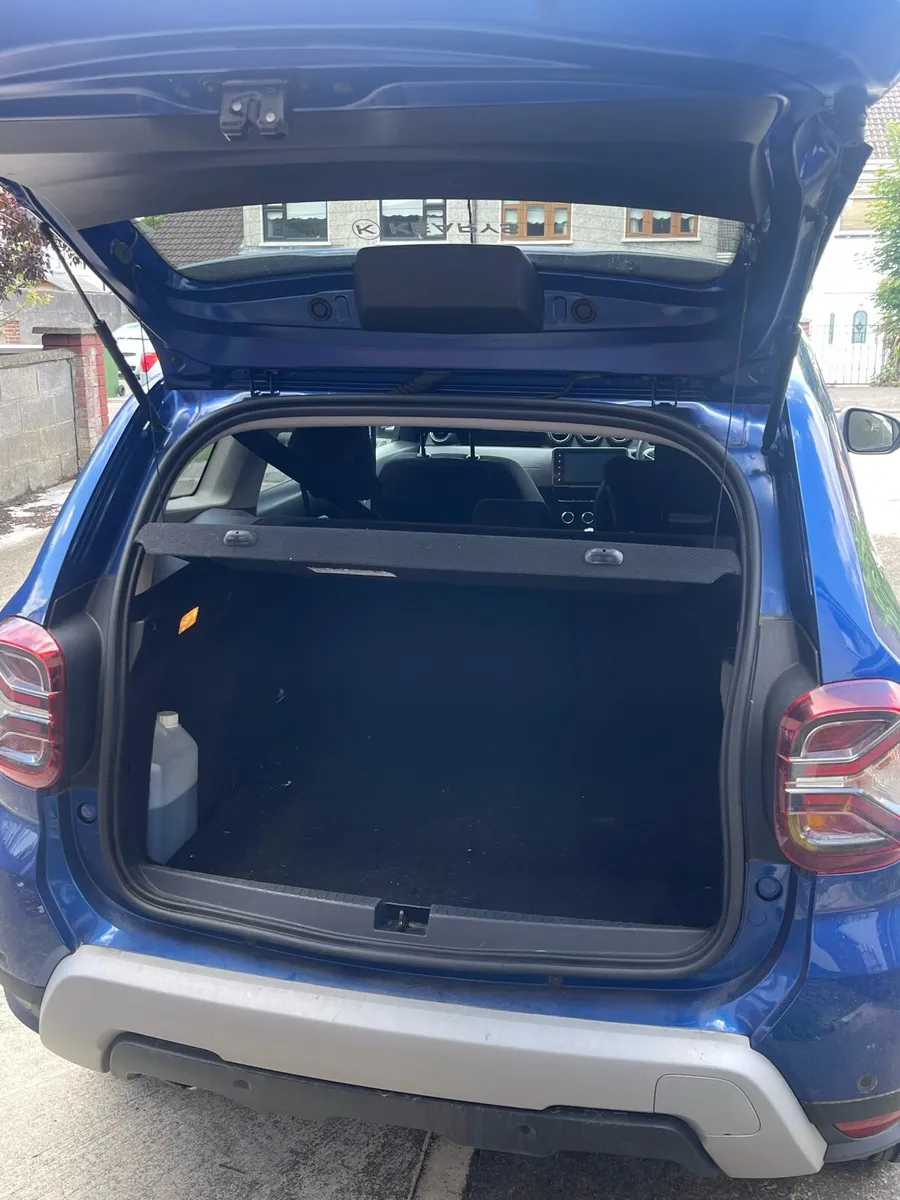 Dacia Duster PRESTIGE Blue DCI 115 1.5 die4X2 5DR - Image 2