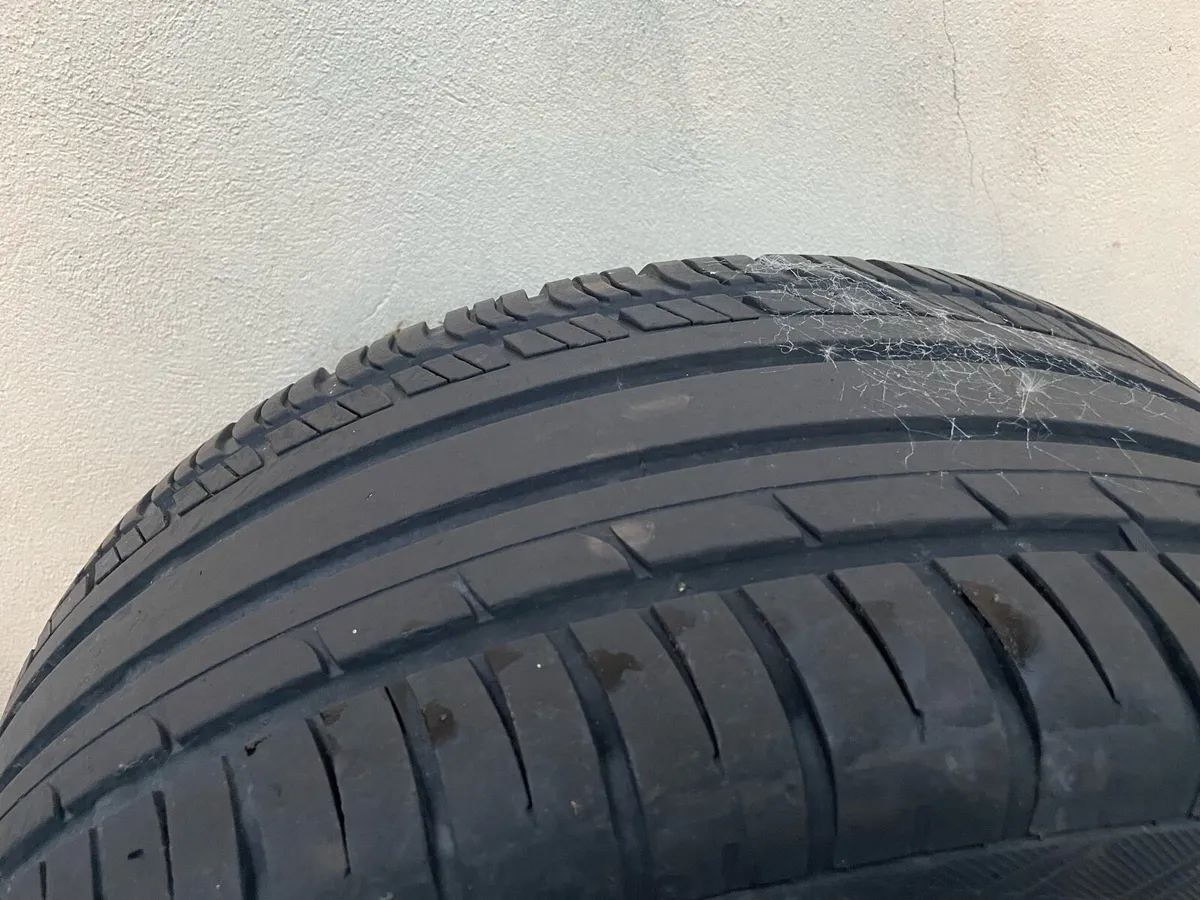 2x 255/55R18 HU901 + 2x 255/55ZR18 109Y Tyres - Image 3