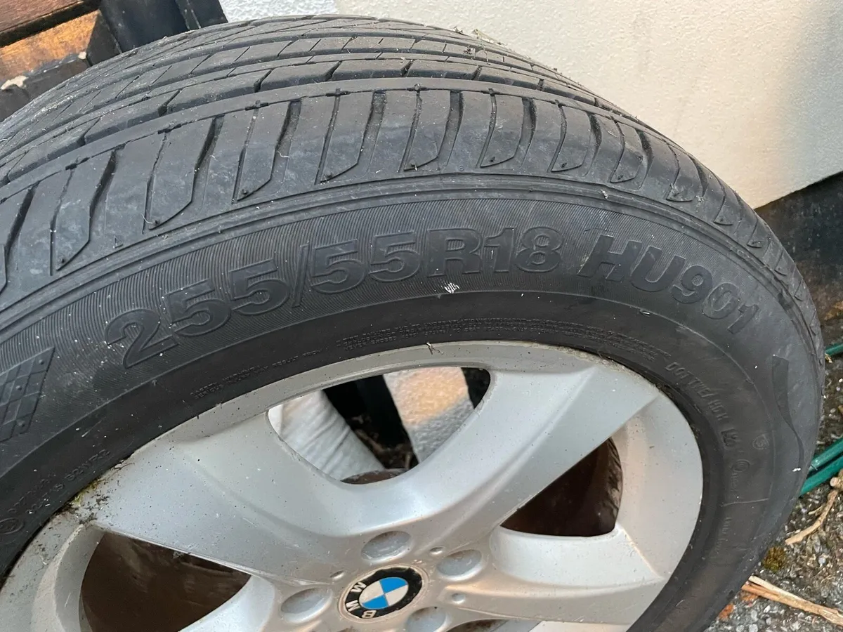 2x 255/55R18 HU901 + 2x 255/55ZR18 109Y Tyres - Image 1