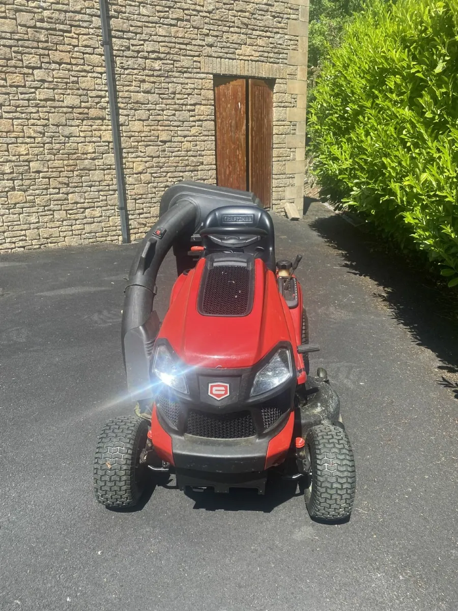Ride on Lawn tractor - Image 2