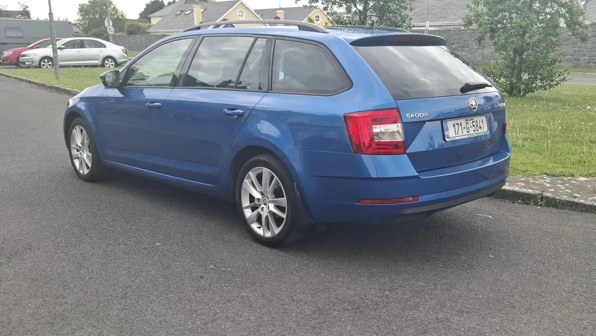 Skoda Octavia Estate - Image 3