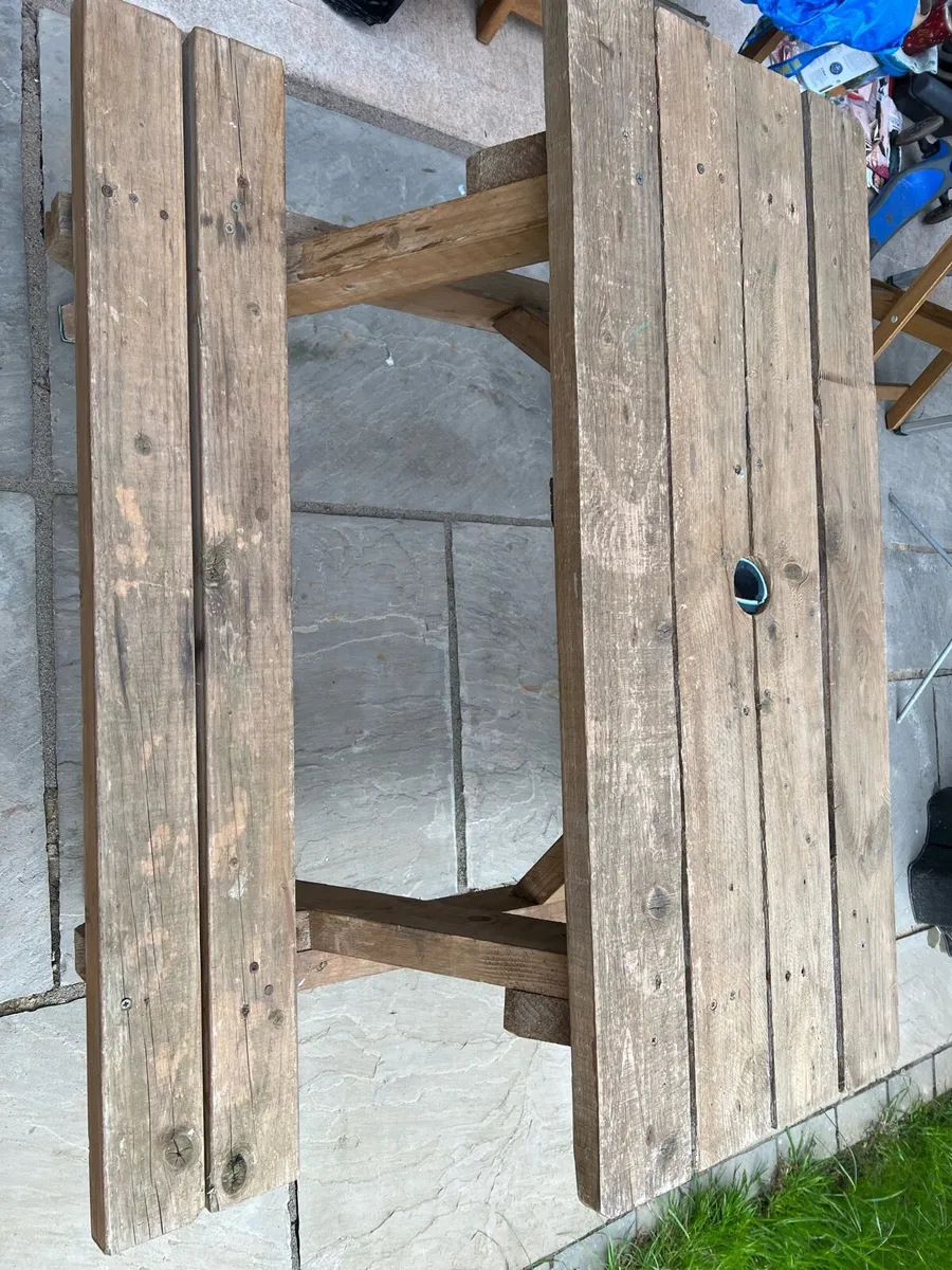 Picnic bench - Image 4