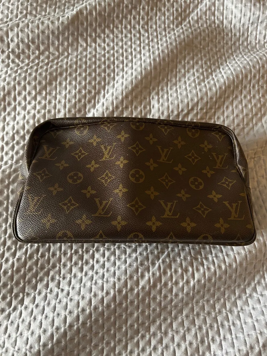 Louis Vitton men’s wash bag - Image 2