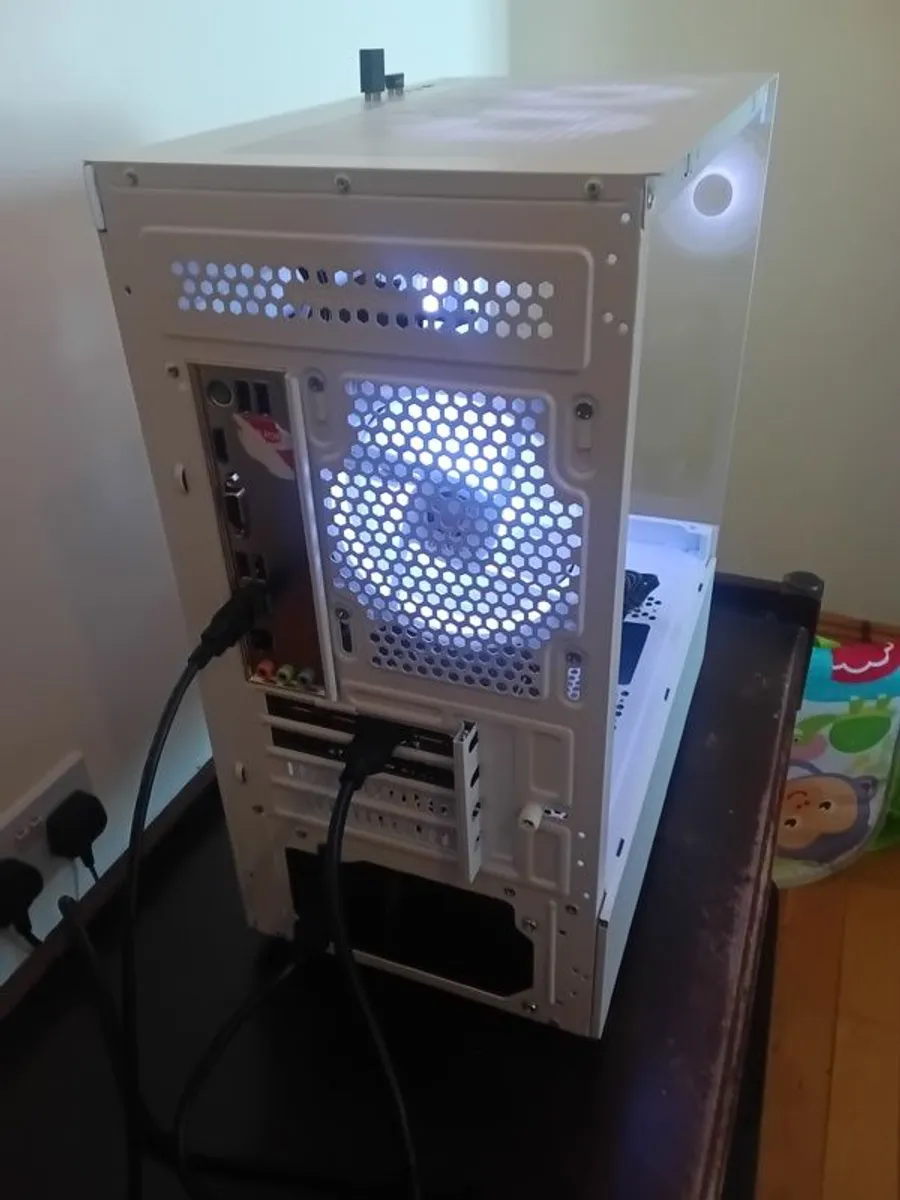 Gaming pc RTX 3060 oc, i510400f, 16gb ram, 1 tb ssd, win 11 - Image 3