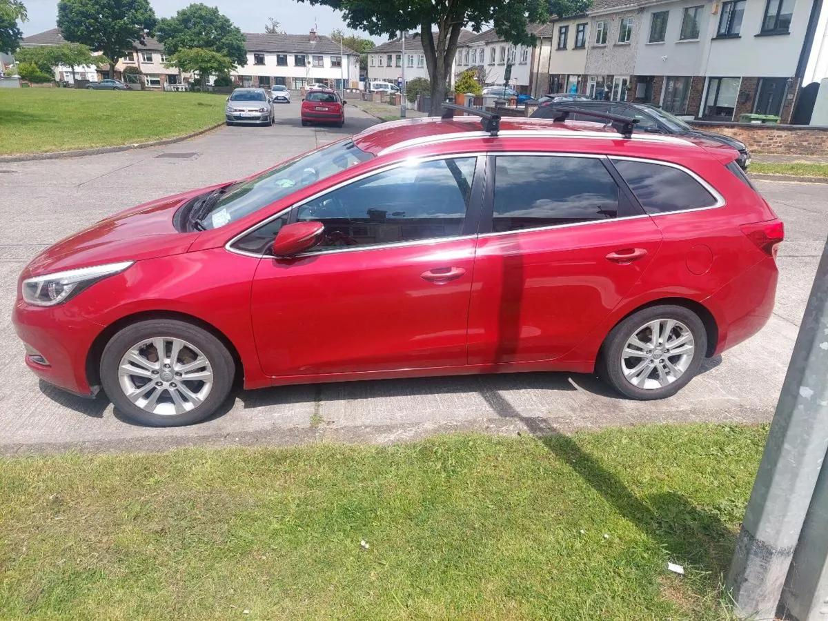 Kia ceed car - Image 2