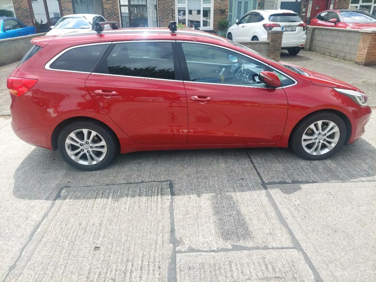 Kia ceed car - Image 3