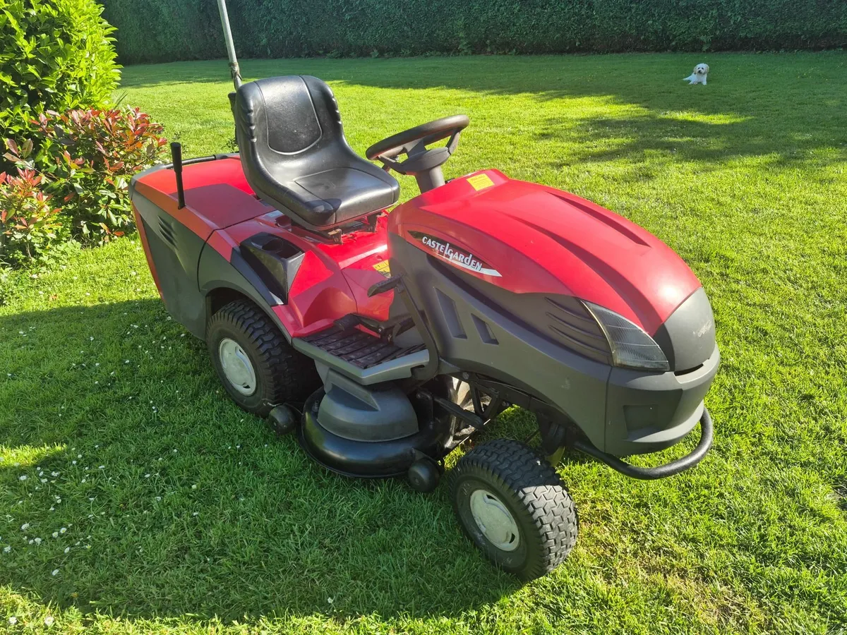 Castelgarden XT180HD - Ride on Lawnmower - Image 1