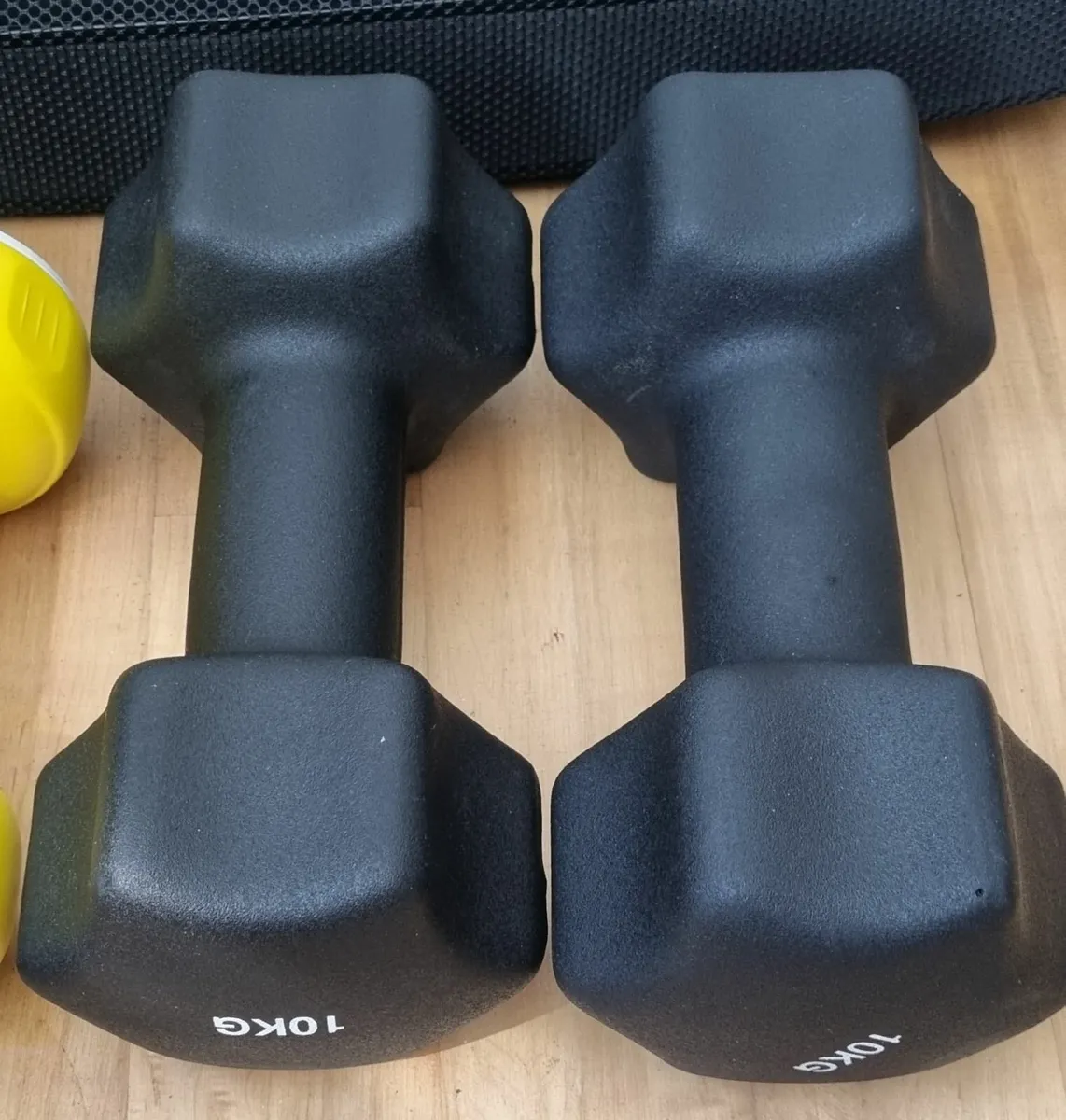 Weights Dumbbells 2x 10 kg & 2x 2 kg Gym Exercise - Image 4