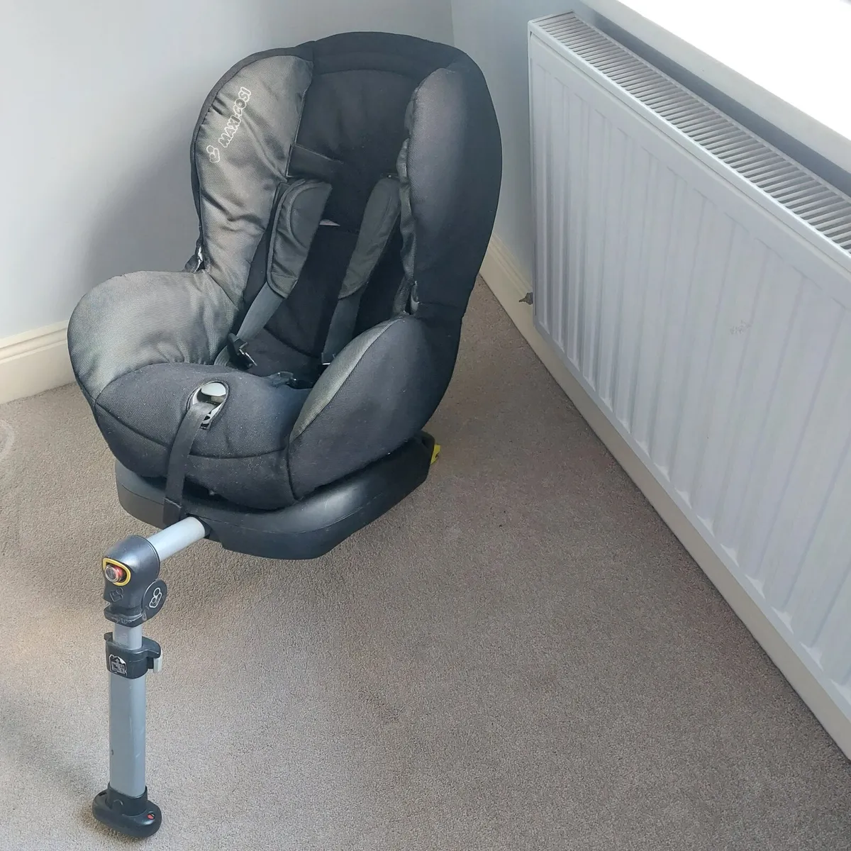 Baby Car seat - Image 1