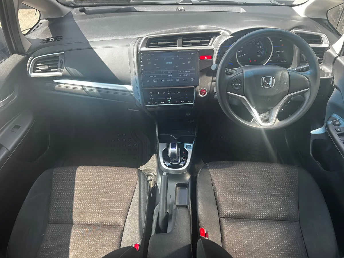 2017 HONDA FIT PETROL HYBRID - Image 2