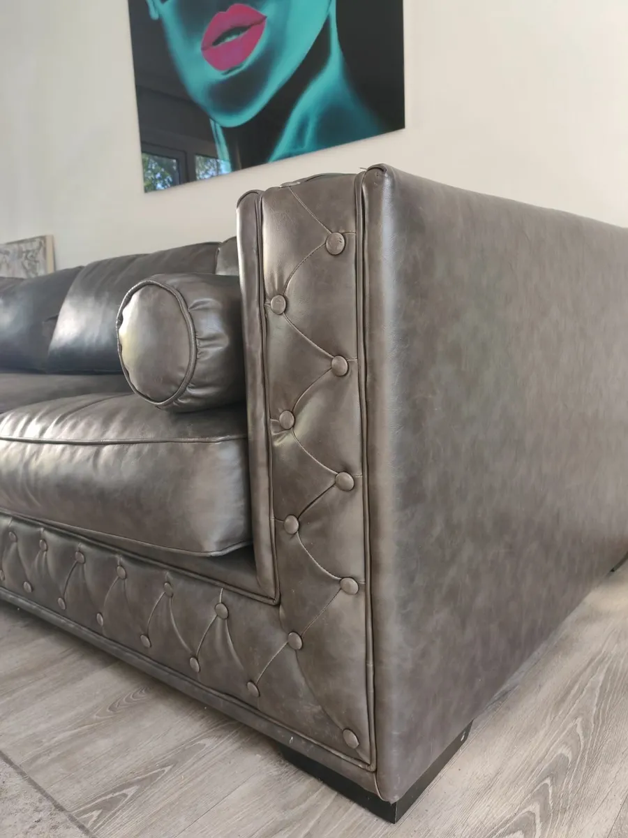 Leather couch - Image 2
