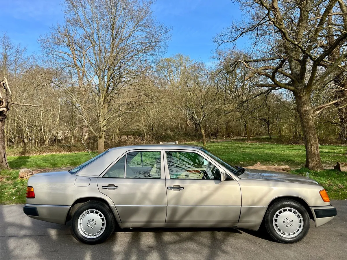 Mercedes Benz 230e W124 69k Miles Very Clean Car - Image 4