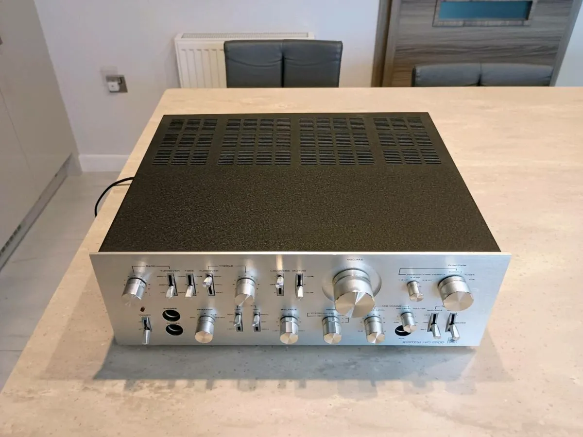 Amplifier - Image 2