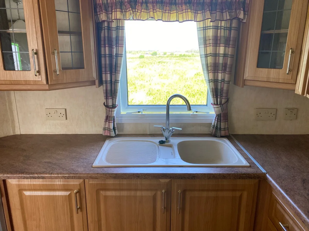 Willerby Colwyn 35 X 12 Mobile Home - Image 3