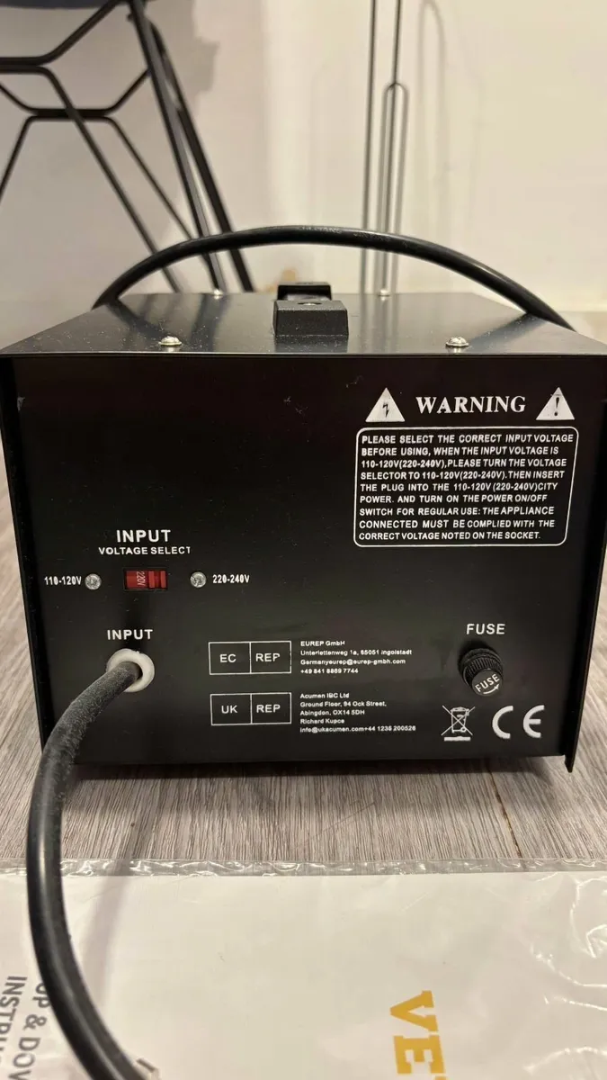 VEVOR 2000VA Step up and down transformer - Image 2