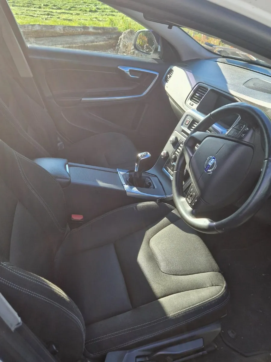 Volvo V60 2017 - Image 3