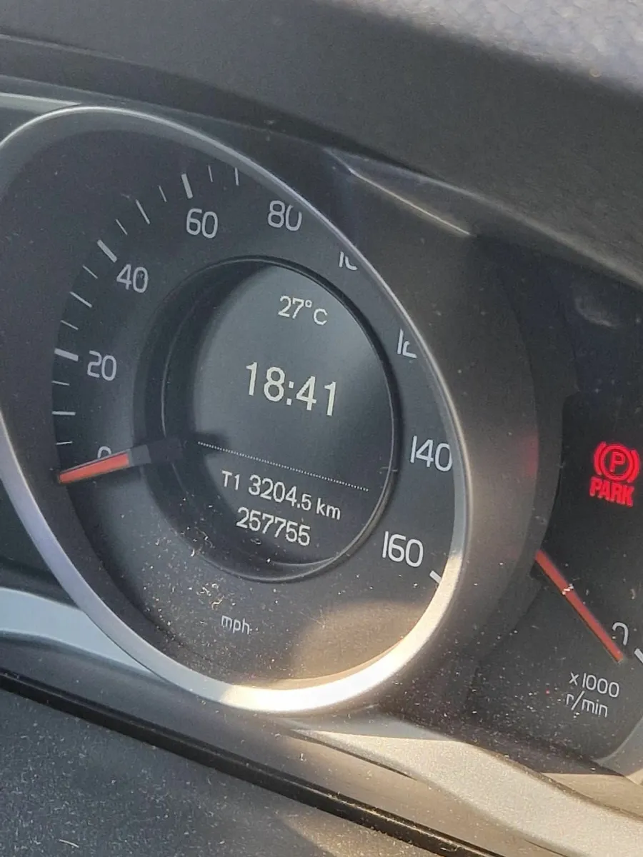 Volvo V60 2017 - Image 4