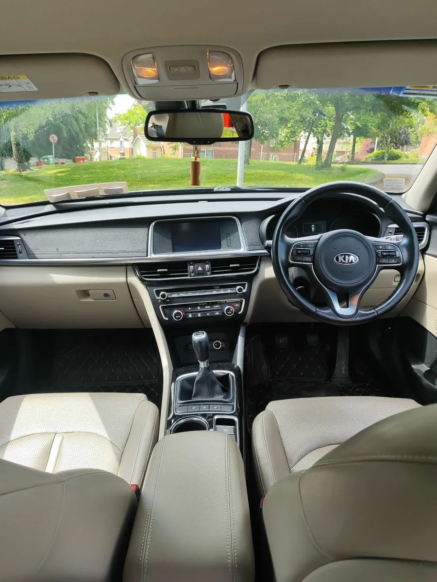 Kia Optima 2017 - Image 1