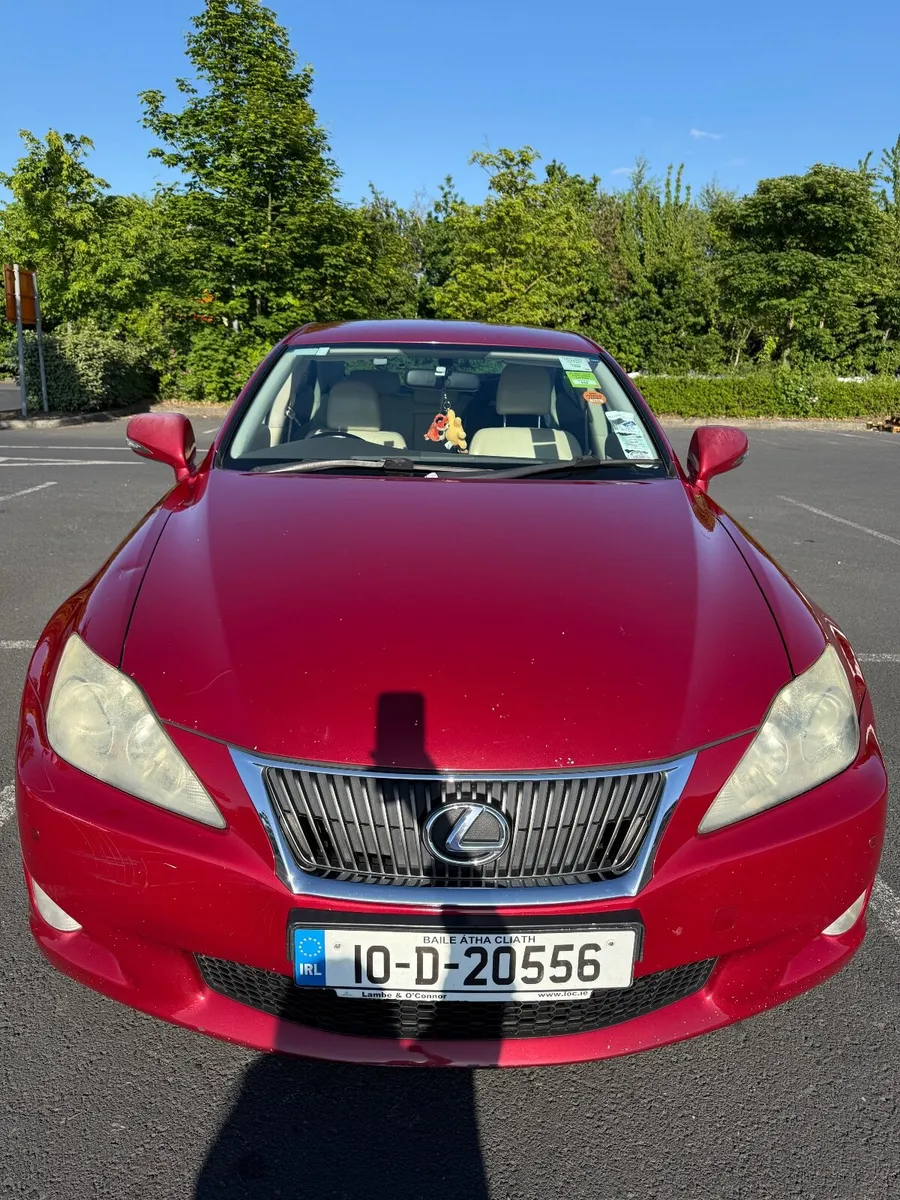 Lexus IS 2010 - Image 1