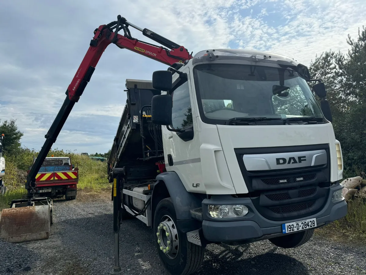 DAF LF Tipper Grab Drop Side Clam Shell - Image 2