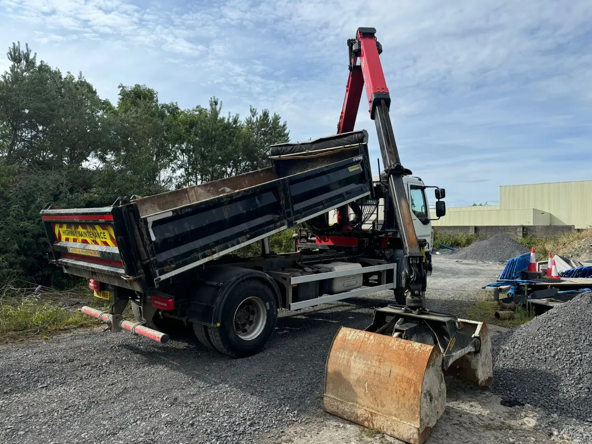 DAF LF Tipper Grab Drop Side Clam Shell - Image 1