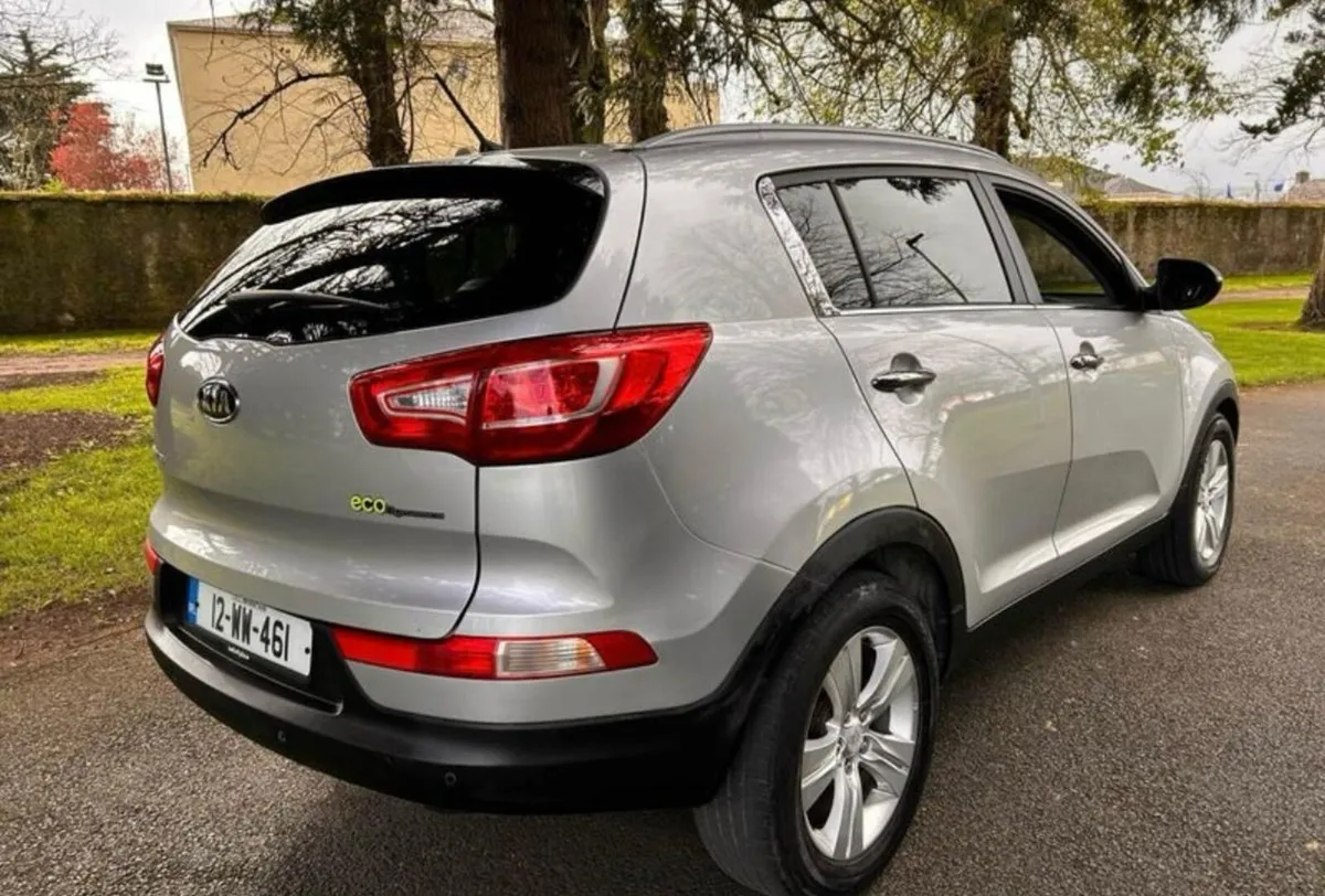 Kia Sportage 2012 1.7 Diesel - Image 2