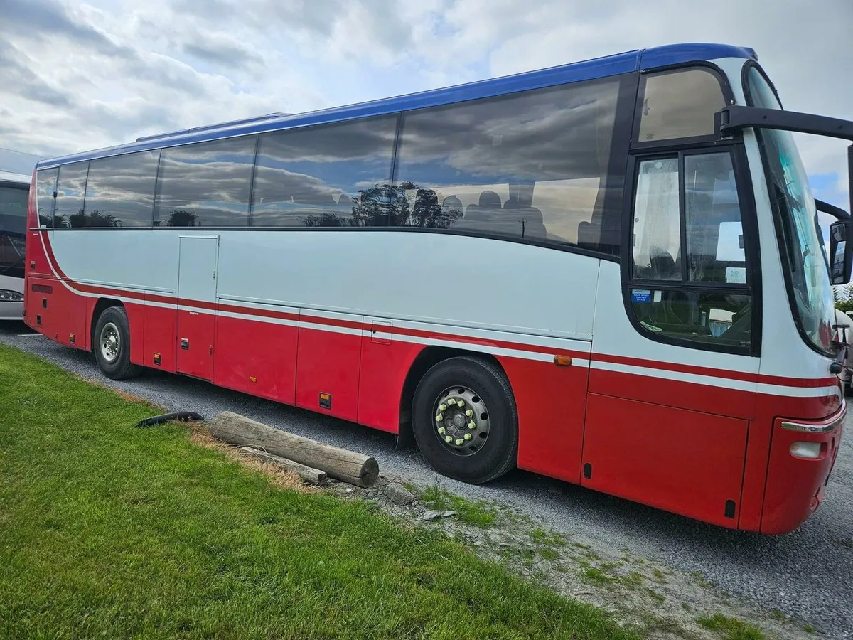 Coach - Image 4