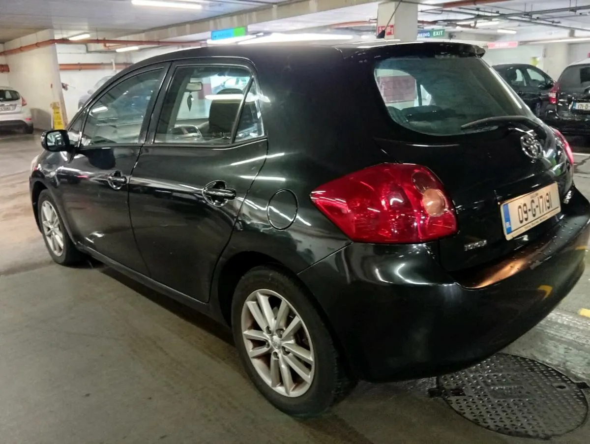 2009 Toyota Auris 1.3 Petrol Hatchback - Image 4