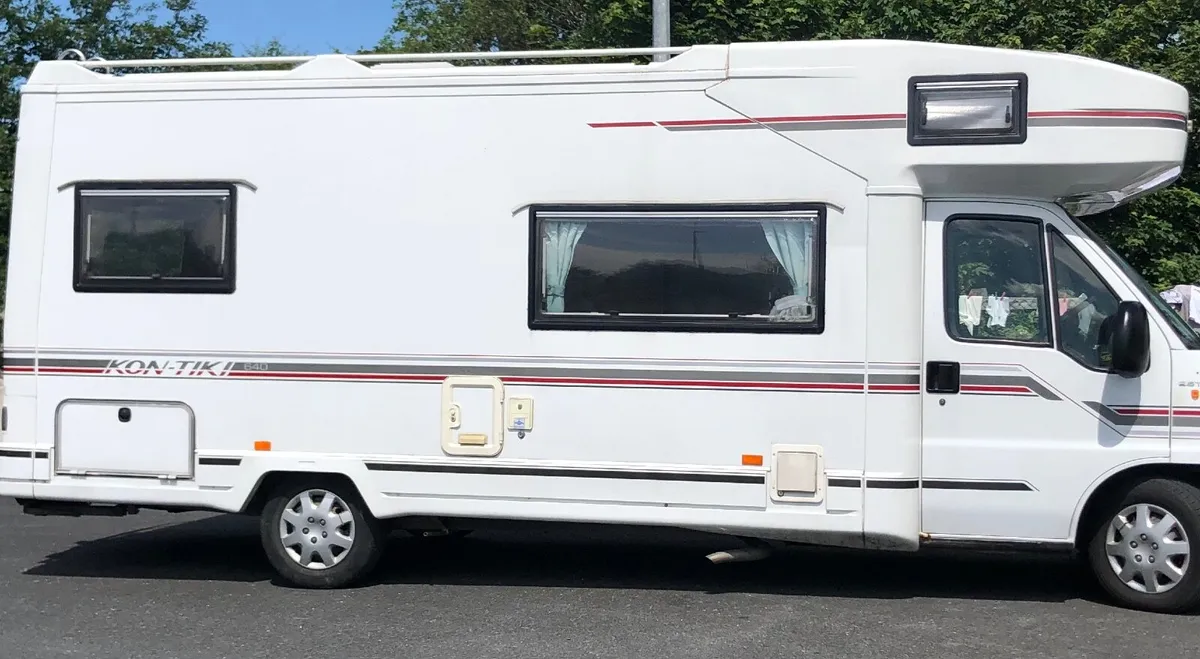 Camper - Image 2