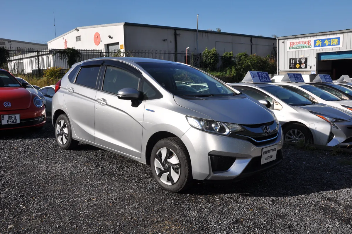 Honda Fit/Jzz 1.5 Hybrid 2014 - Image 3