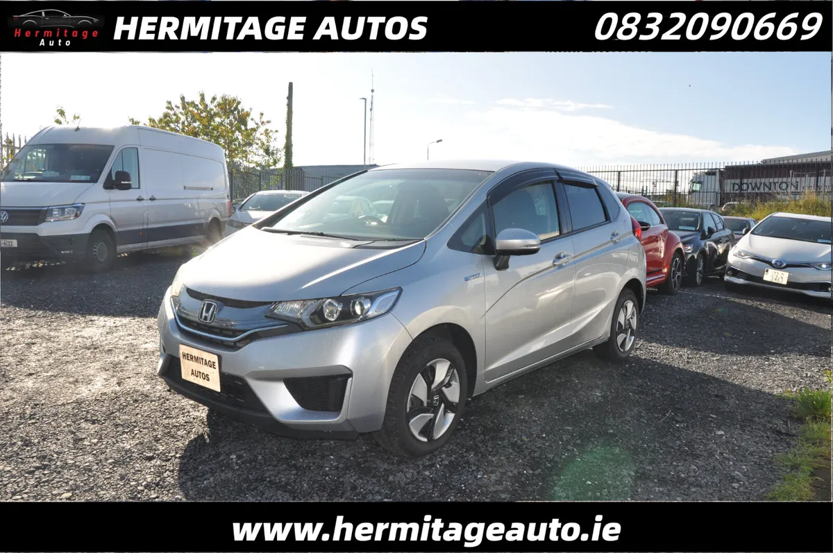 Honda Fit/Jzz 1.5 Hybrid 2014 - Image 1
