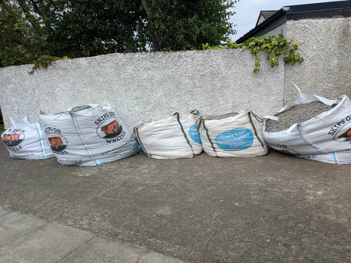 garden loose stones - FREE TO TAKE AWAY ASAP - Image 2
