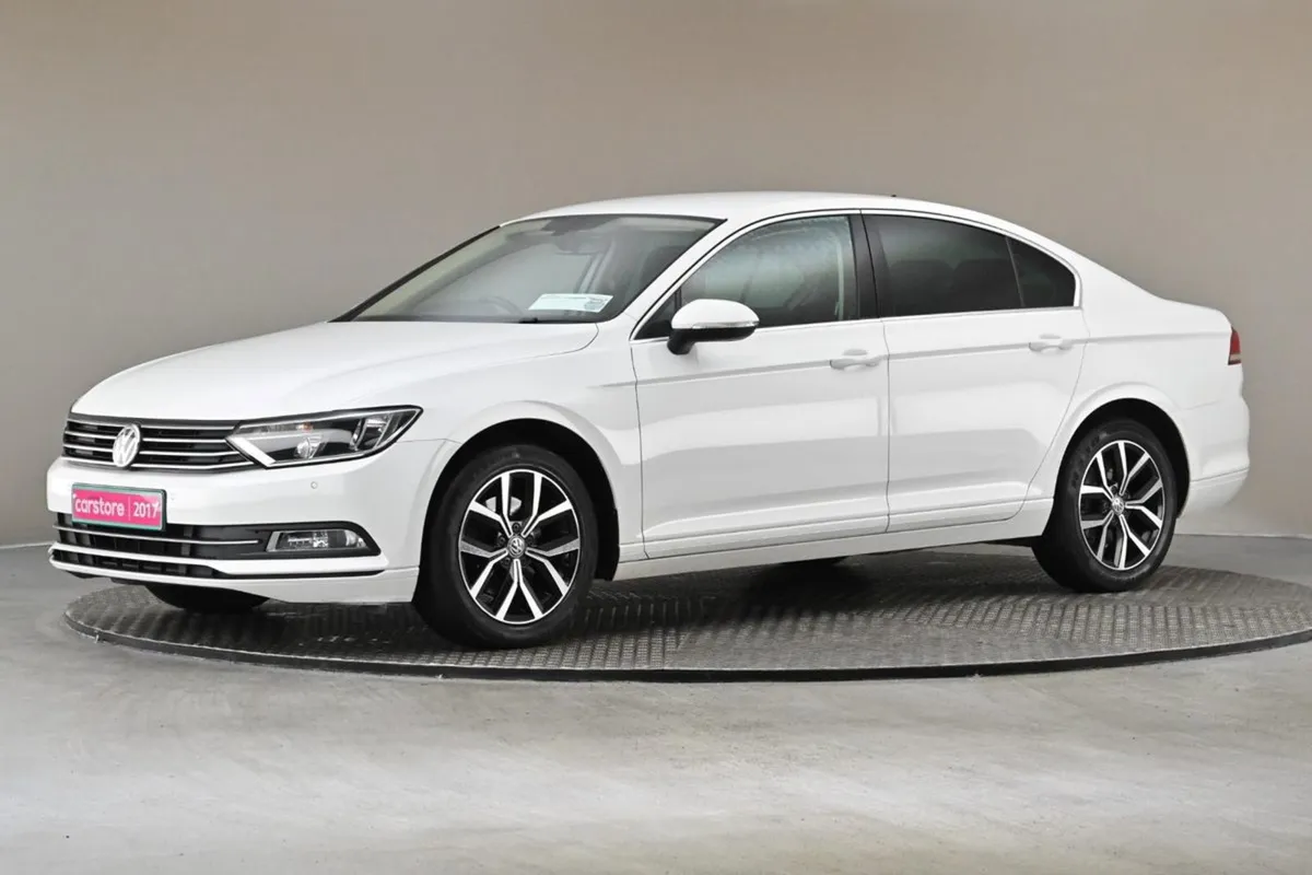 Volkswagen Passat 1.6 TDI 6spd 118BHP SE Business - Image 4